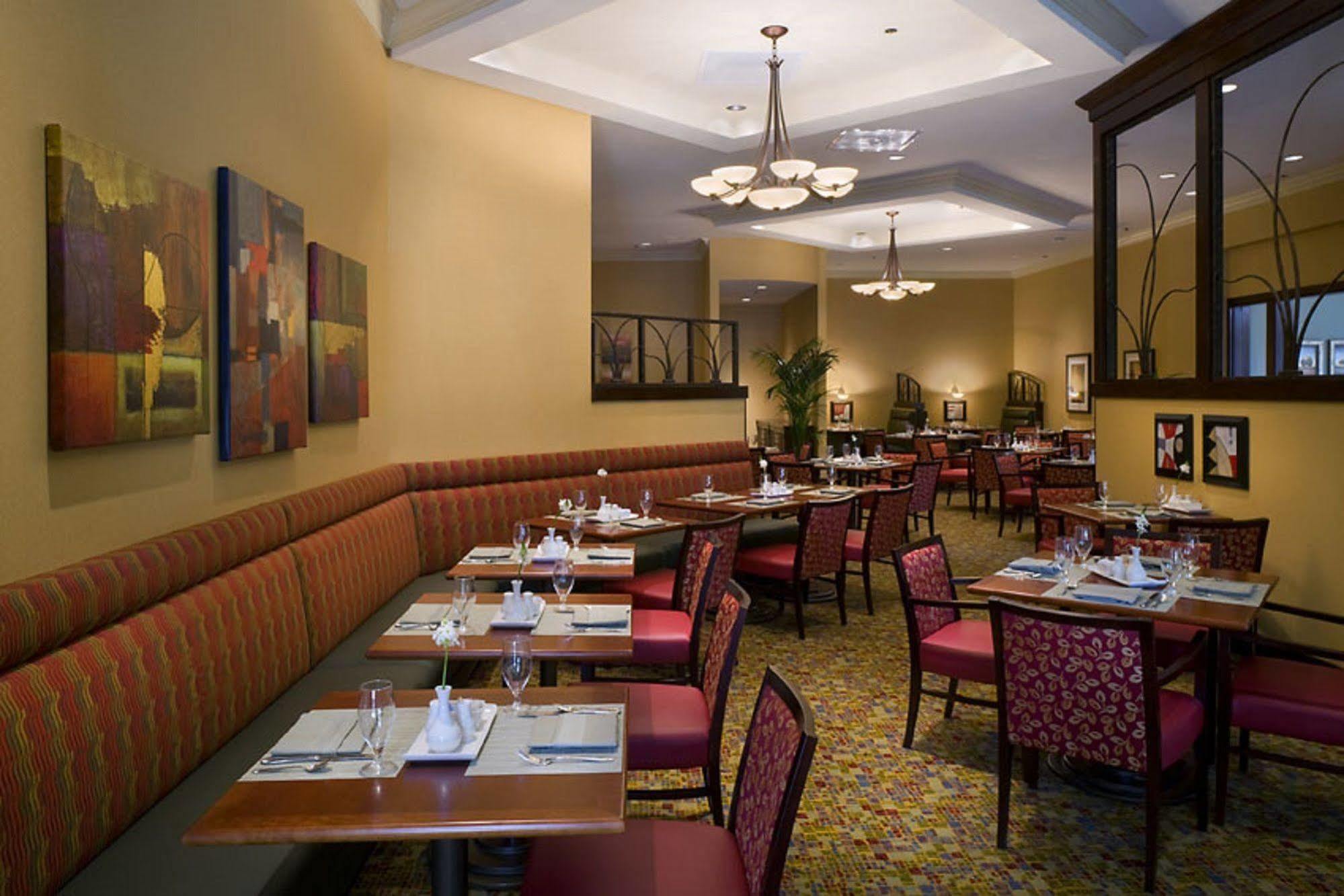 Hilton Arden West 3* Sacramento